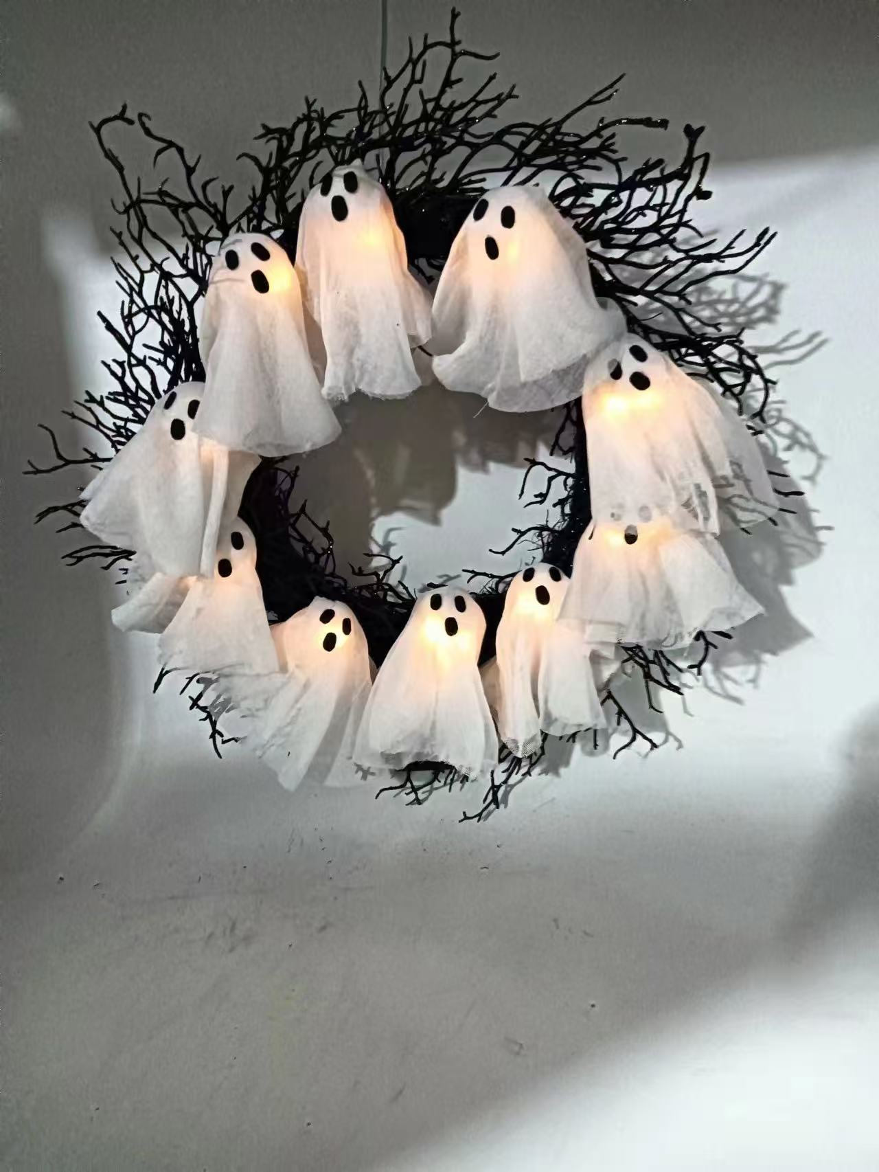 LED Lighted Ghost Wreath – Halloween Front Door Decor