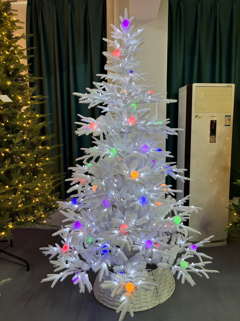 210CM PE Christmas Tree with Lights & Tree Skirt