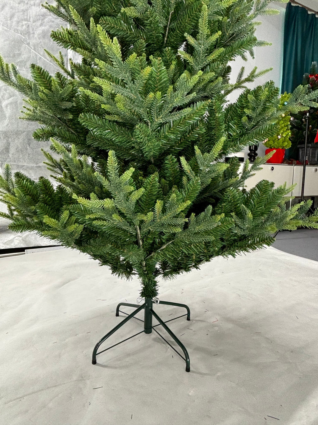 2.1M PE & PVC Mixed Christmas Tree