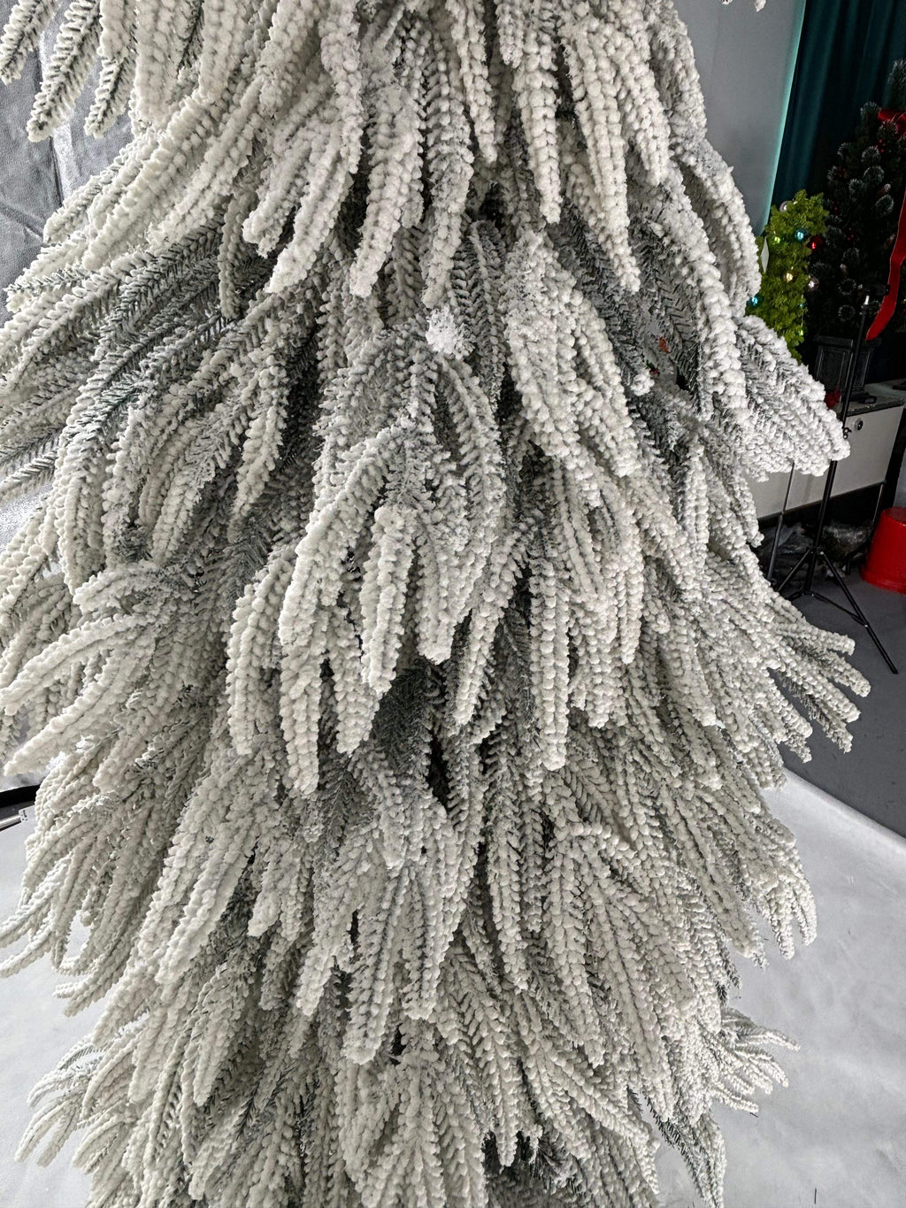 180CM PE Flocked Pencil Christmas Tree