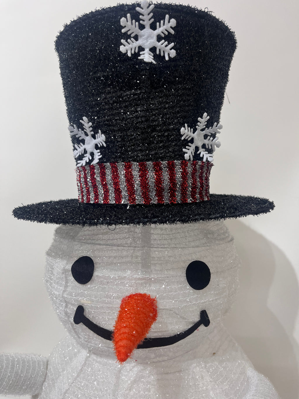 35-inch collapsible snowman light with 50 LEDs.