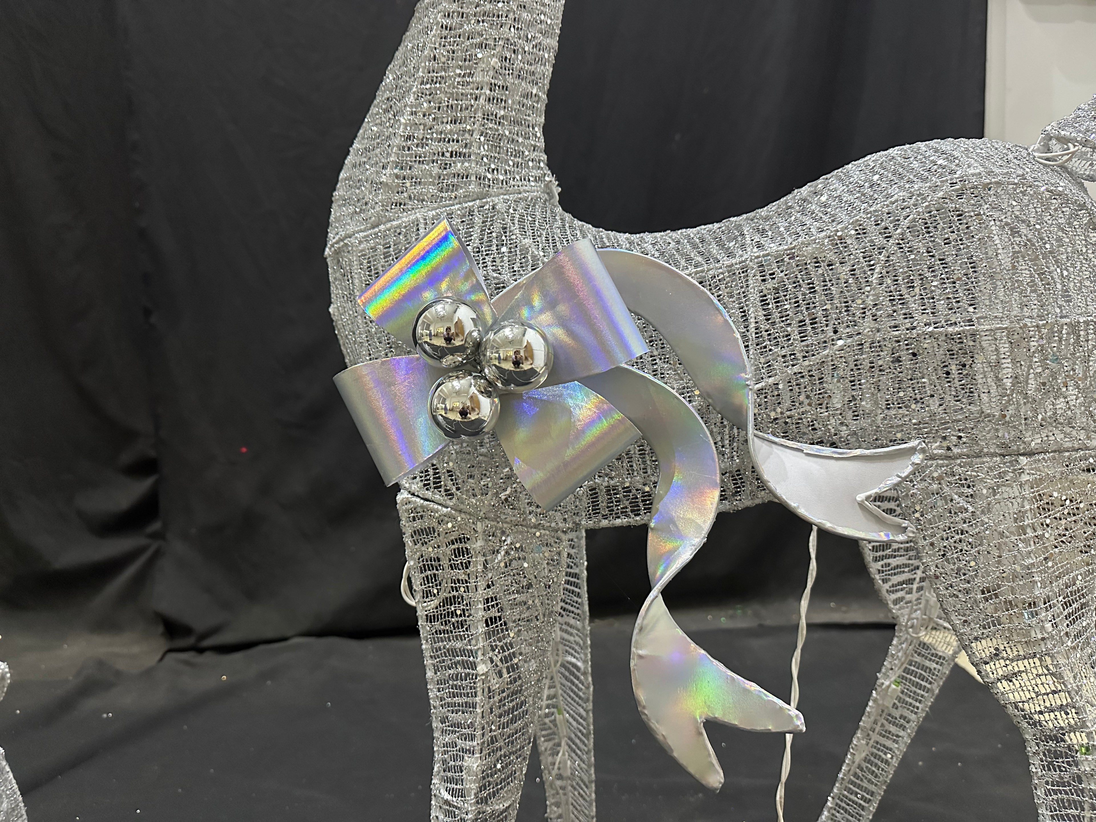 48/40/24-inch mesh fabric four-color deer family lights
