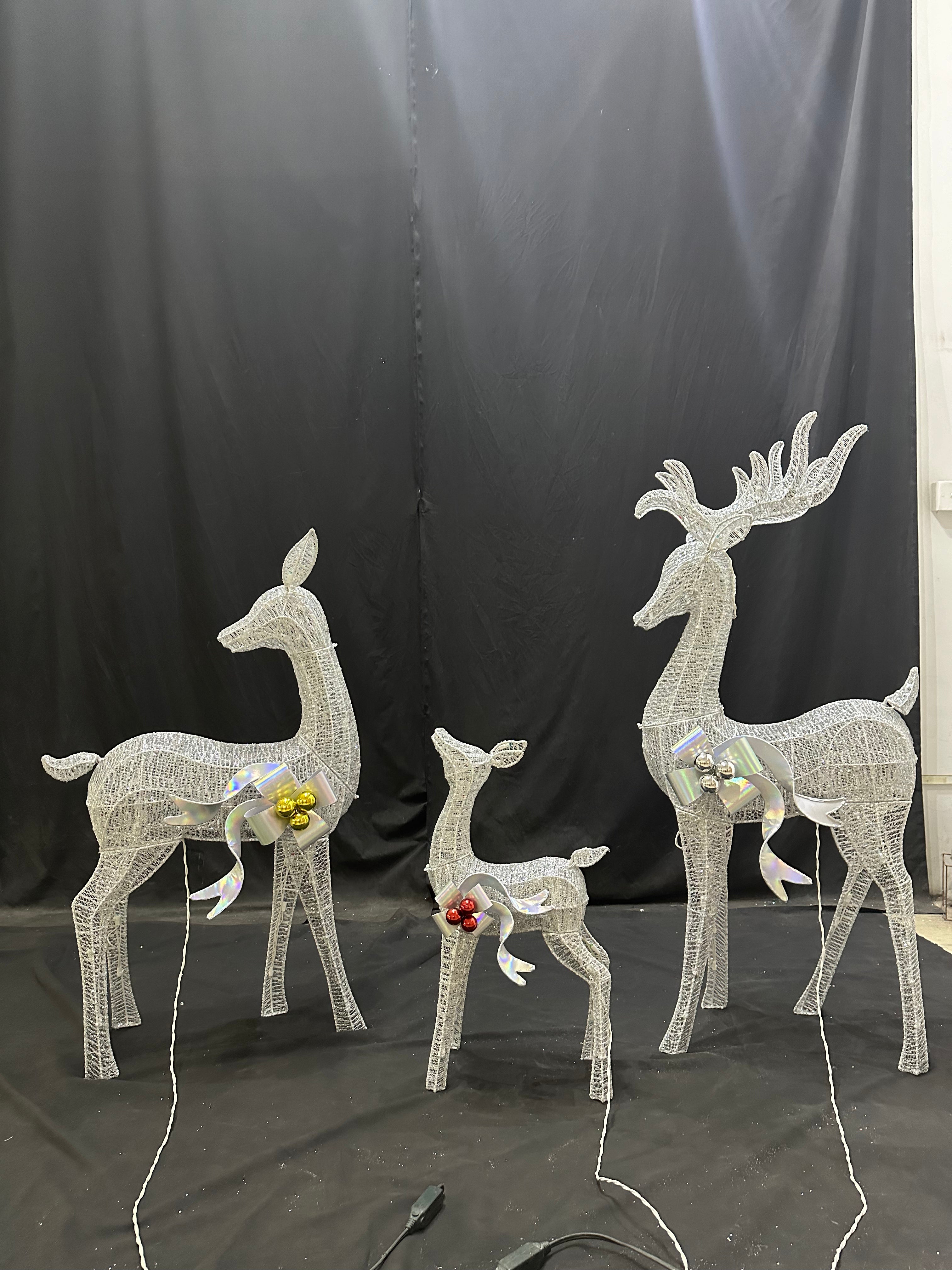 48/40/24-inch mesh fabric four-color deer family lights