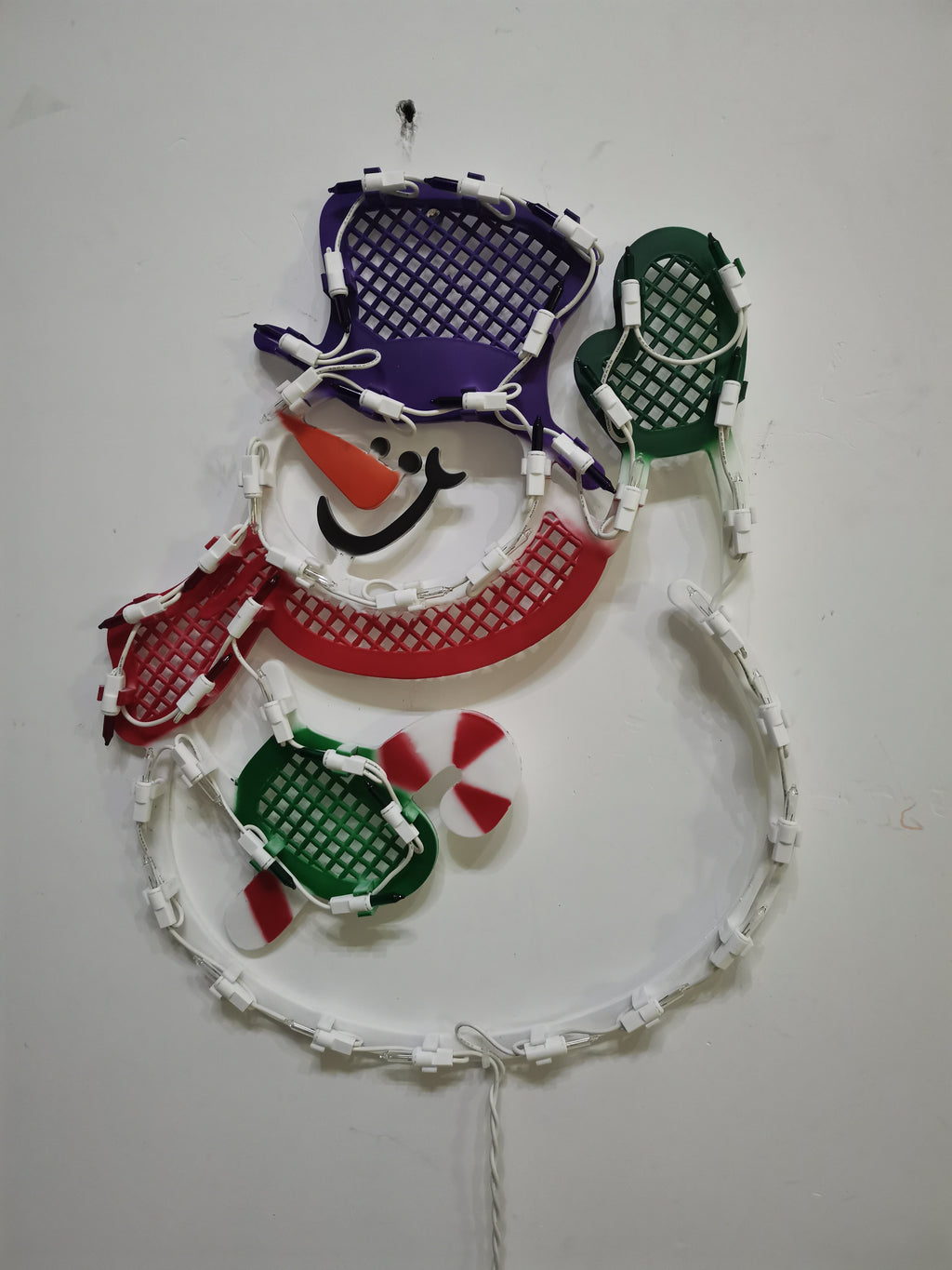 17-inch 43-light plastic frame snowman light.