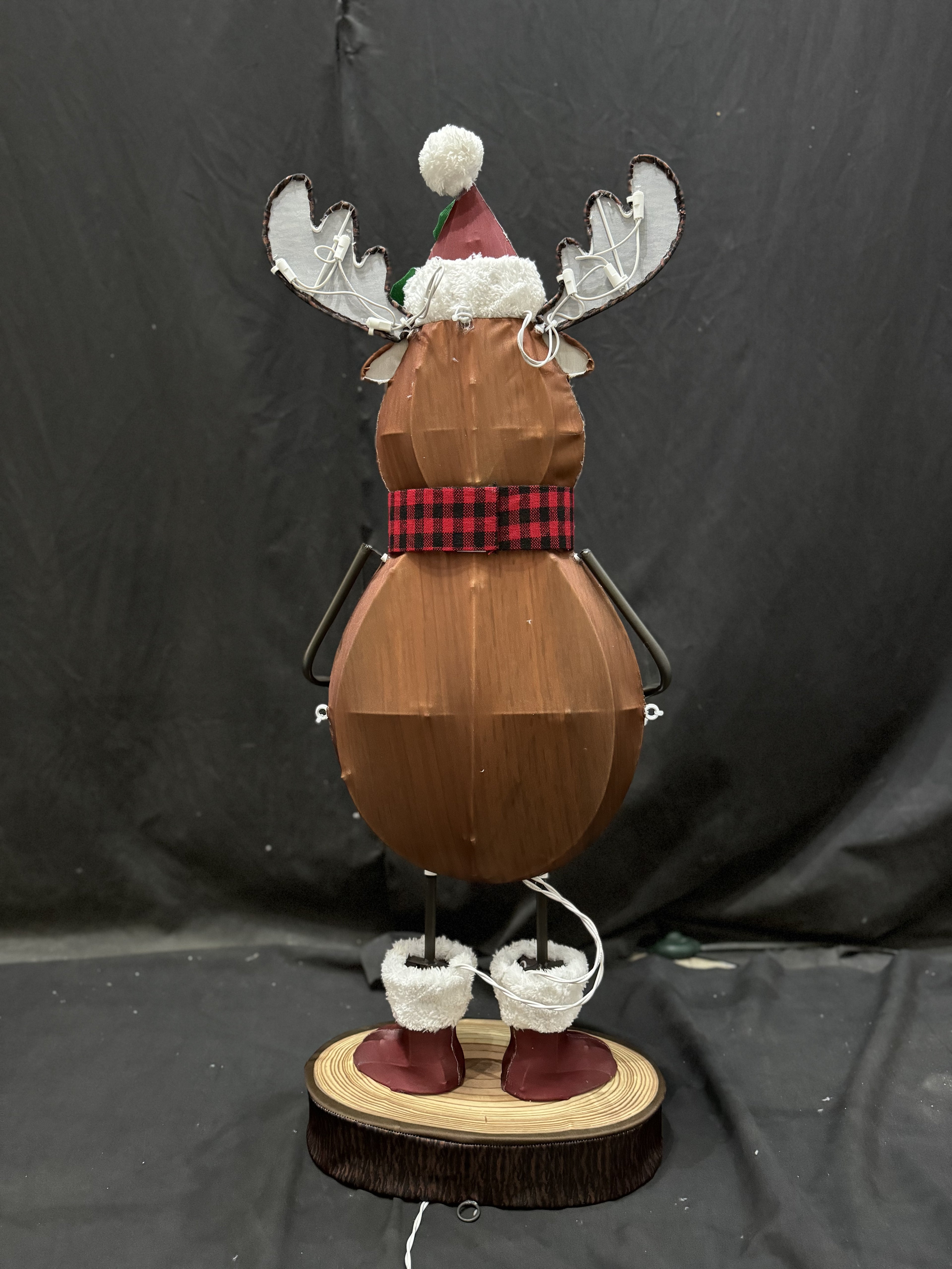 36-inch 60-light fabric stump reindeer light