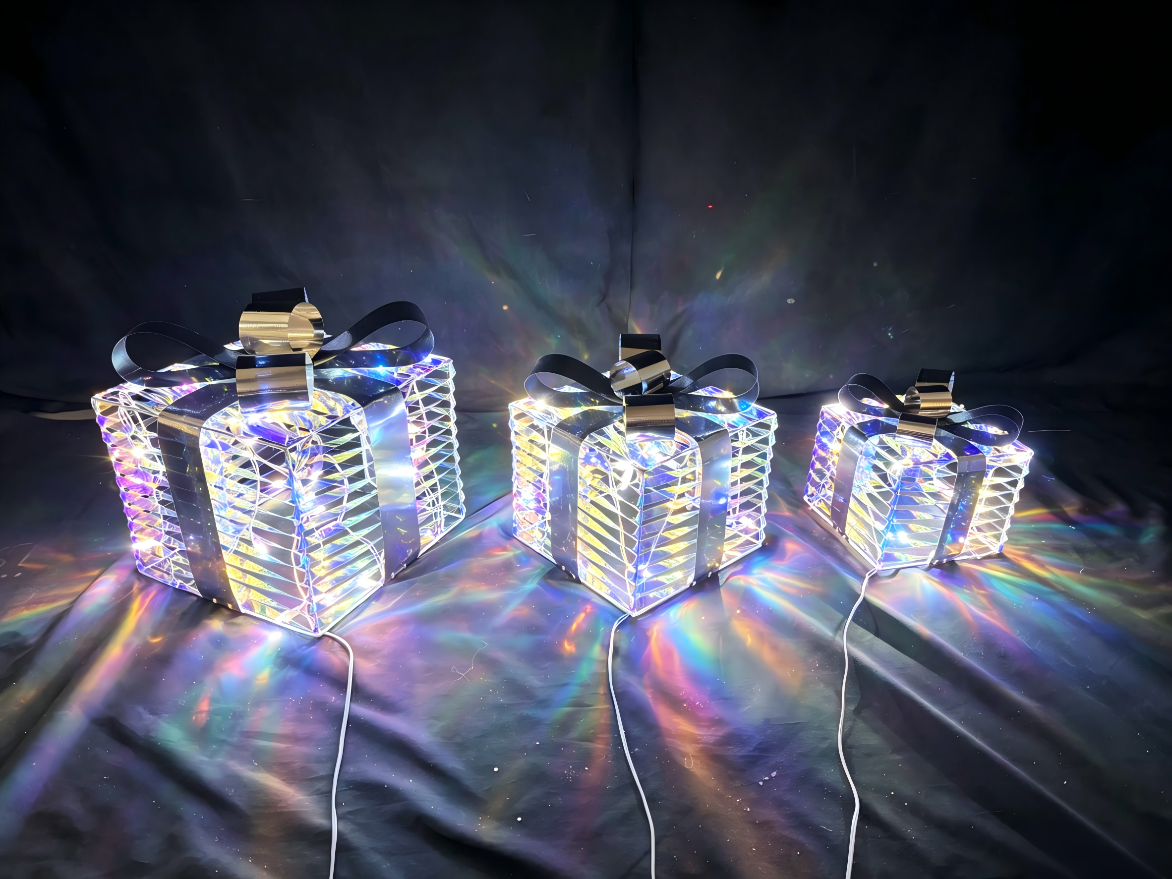 12/10/8 Inch 70-Light Iridescent Gift Box Set.