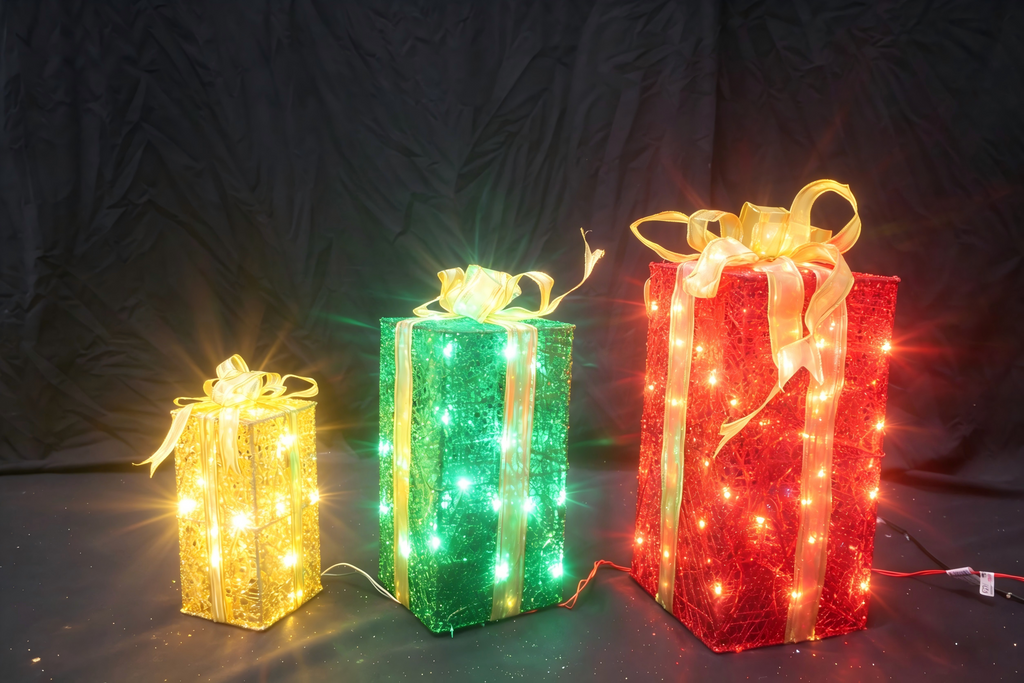 Set of 3 Lighted Gift Boxes (18/15/11") with 70 LEDs