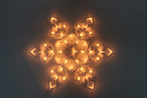 15.5-inch 43-Light Plastic Frame Snowflake Light.