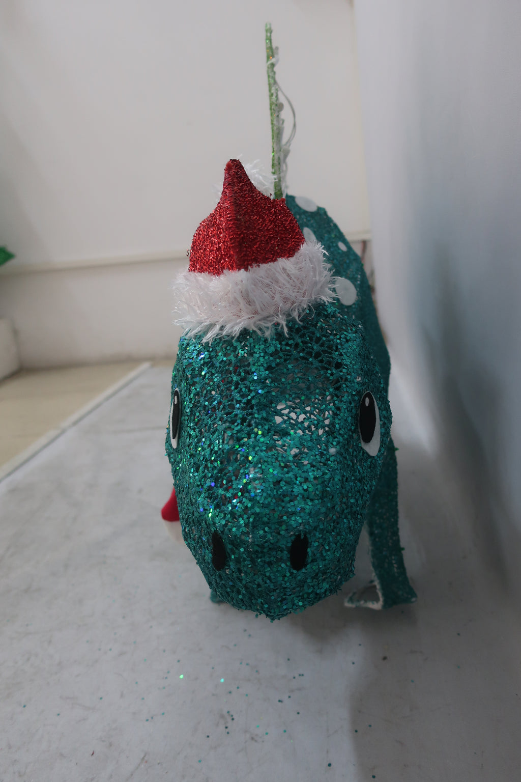 38-inch 80-light fabric-wrapped crawling dinosaur decoration