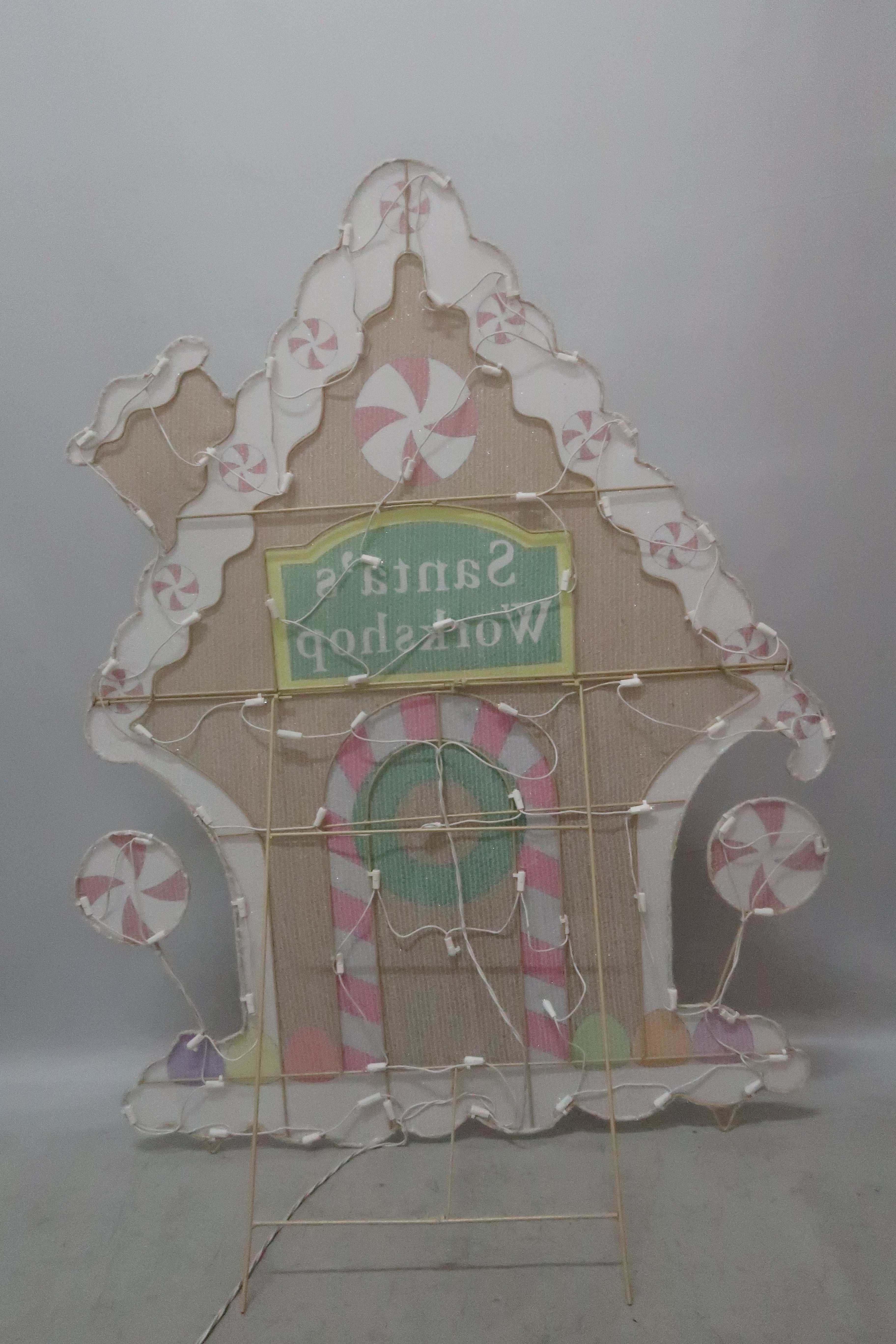 42-inch 70-Light Fabric 2D Gingerbread House Light