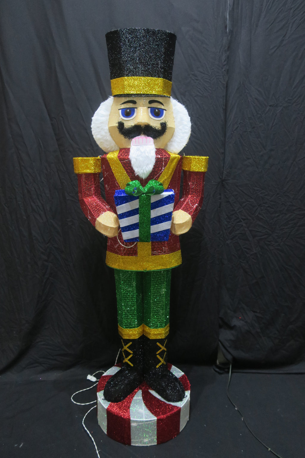 72-inch 160-Light Nutcracker Soldier Light.