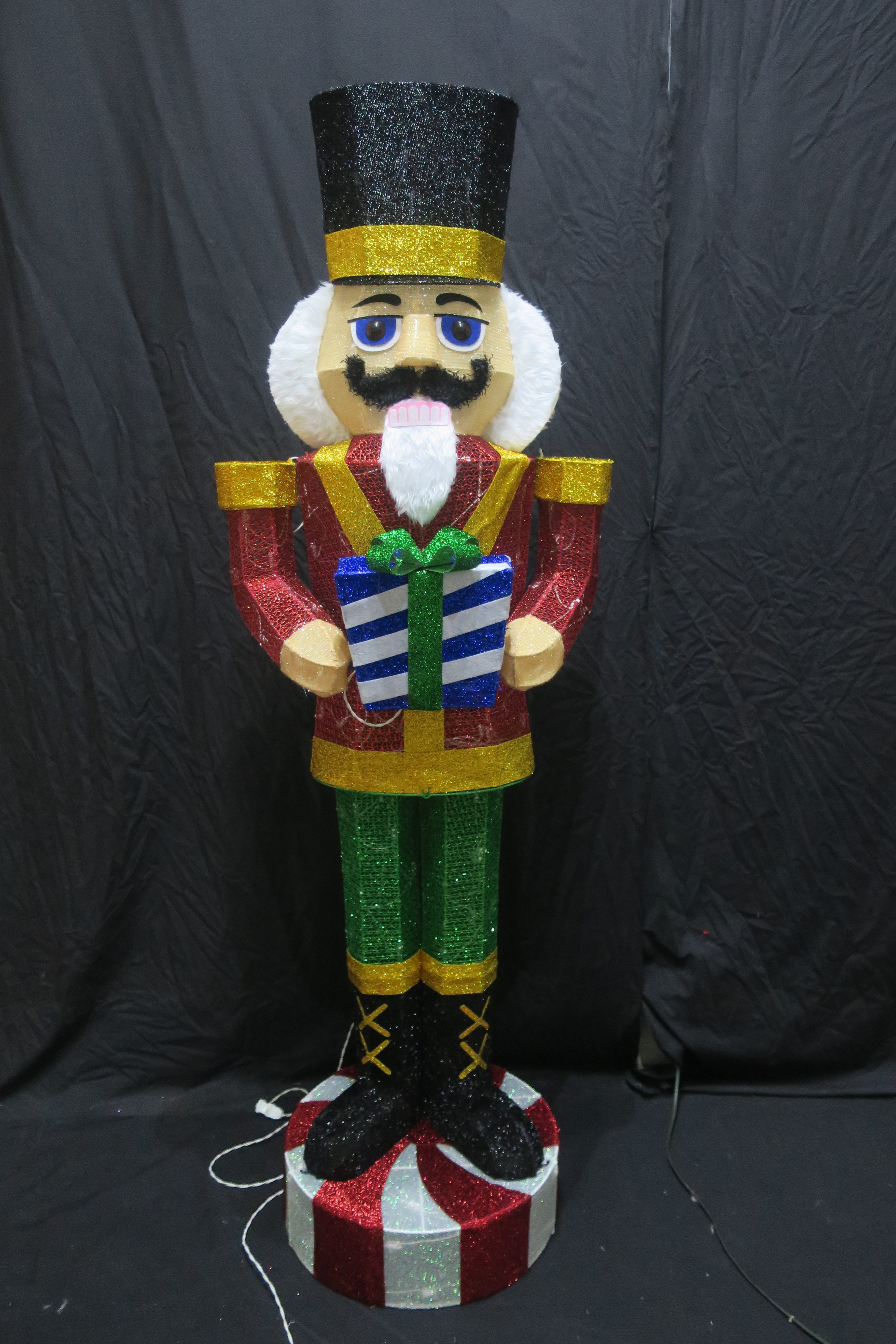 72-inch 160-Light Nutcracker Soldier Light.