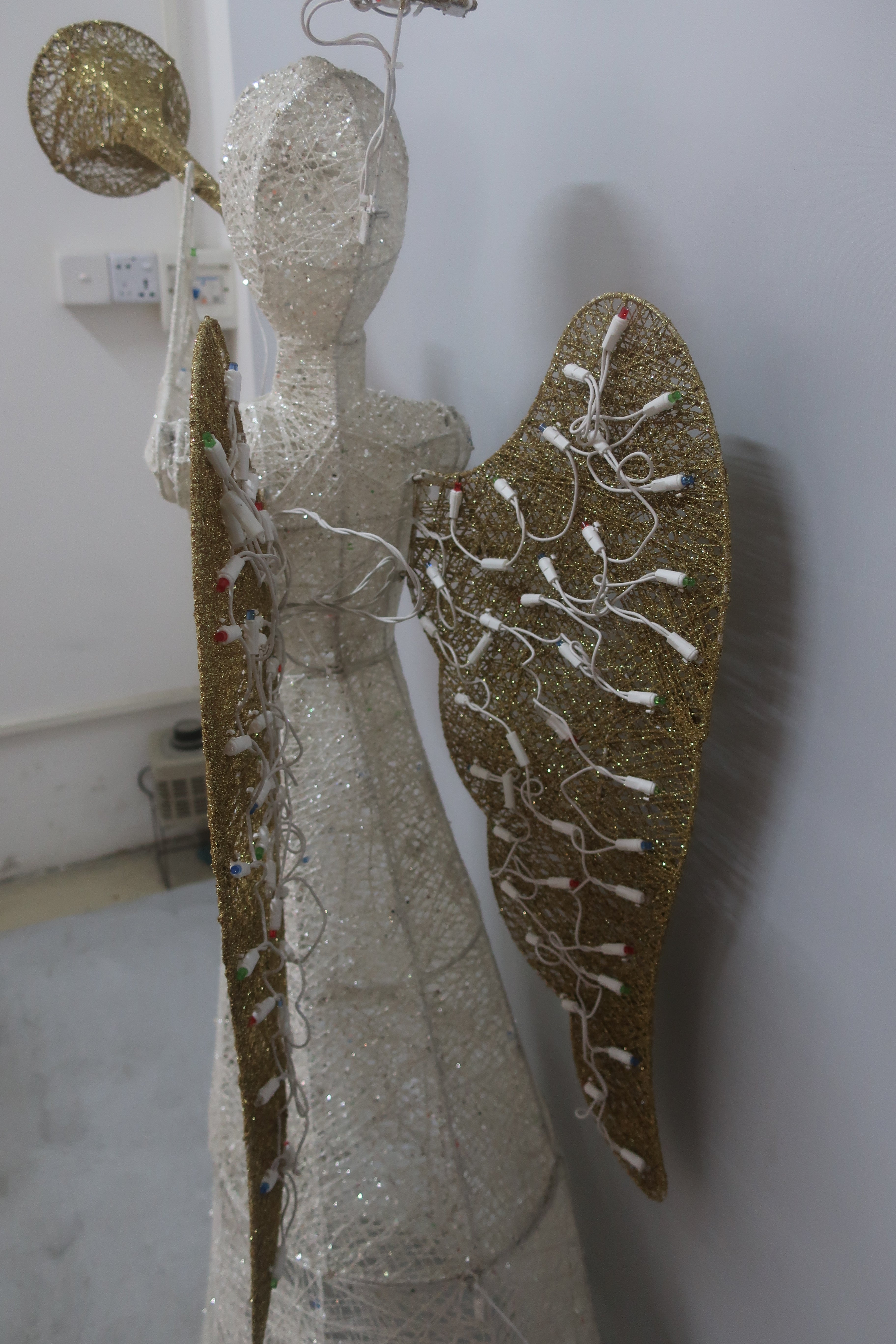 60-inch 210-Light 4-Color Trumpeting Angel Light