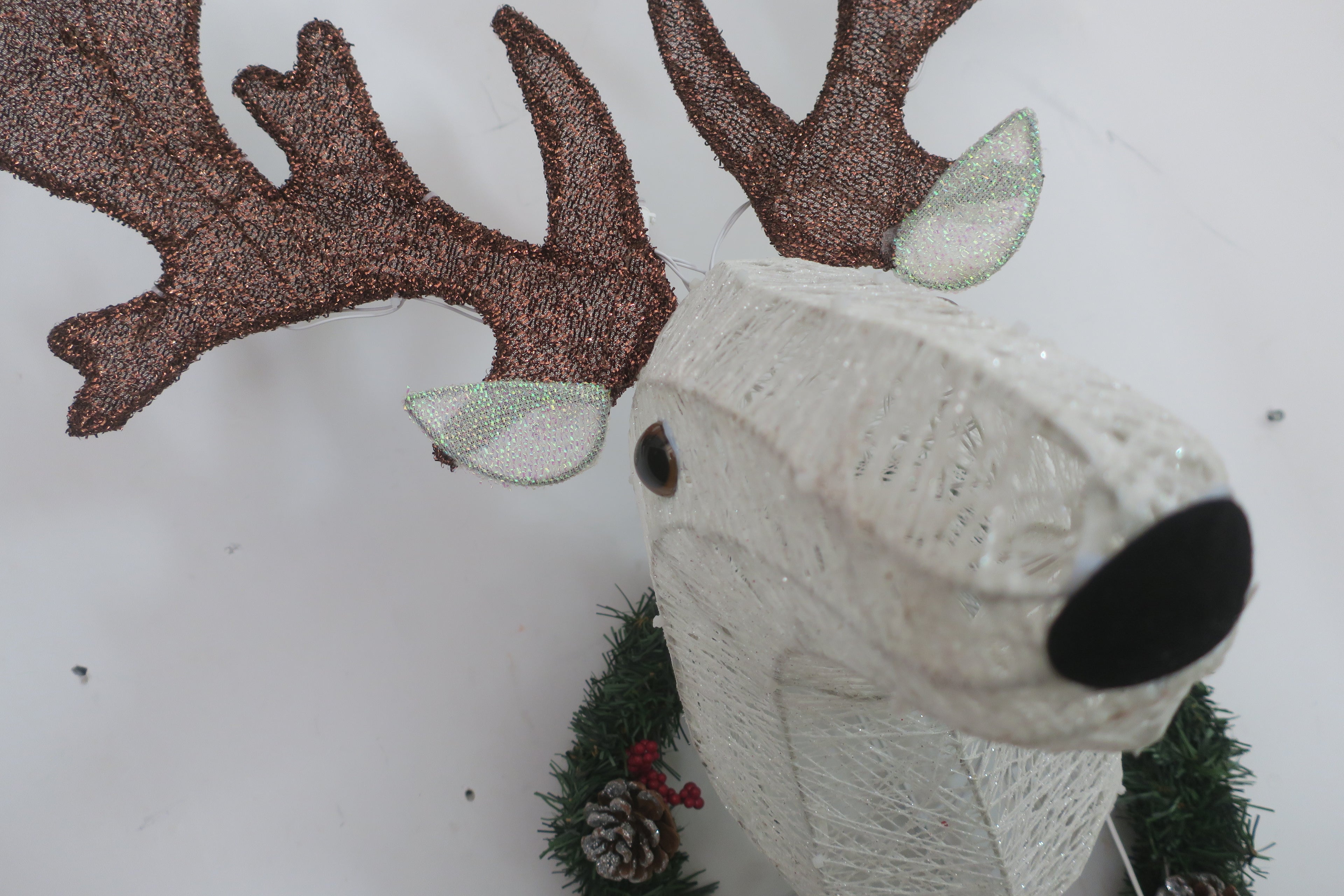 29-inch 70-Light Cotton-Wrapped Reindeer Head Light