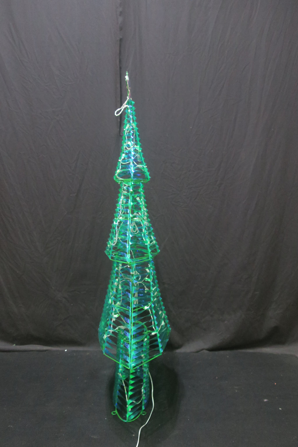 48-inch 70-light Christmas tree decoration