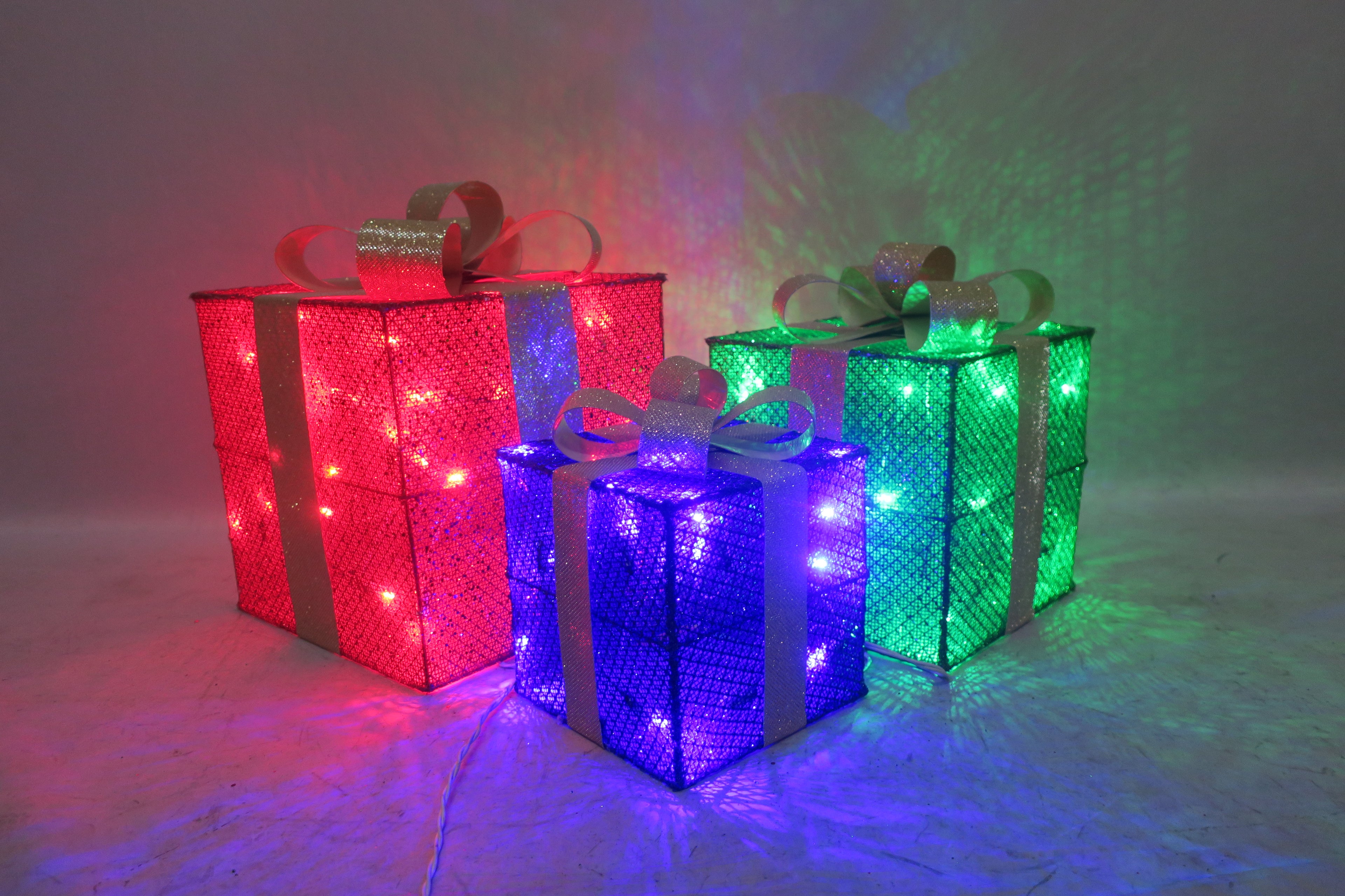 Set of 3 Lighted Gift Boxes (10/12/14") with 70 LEDs