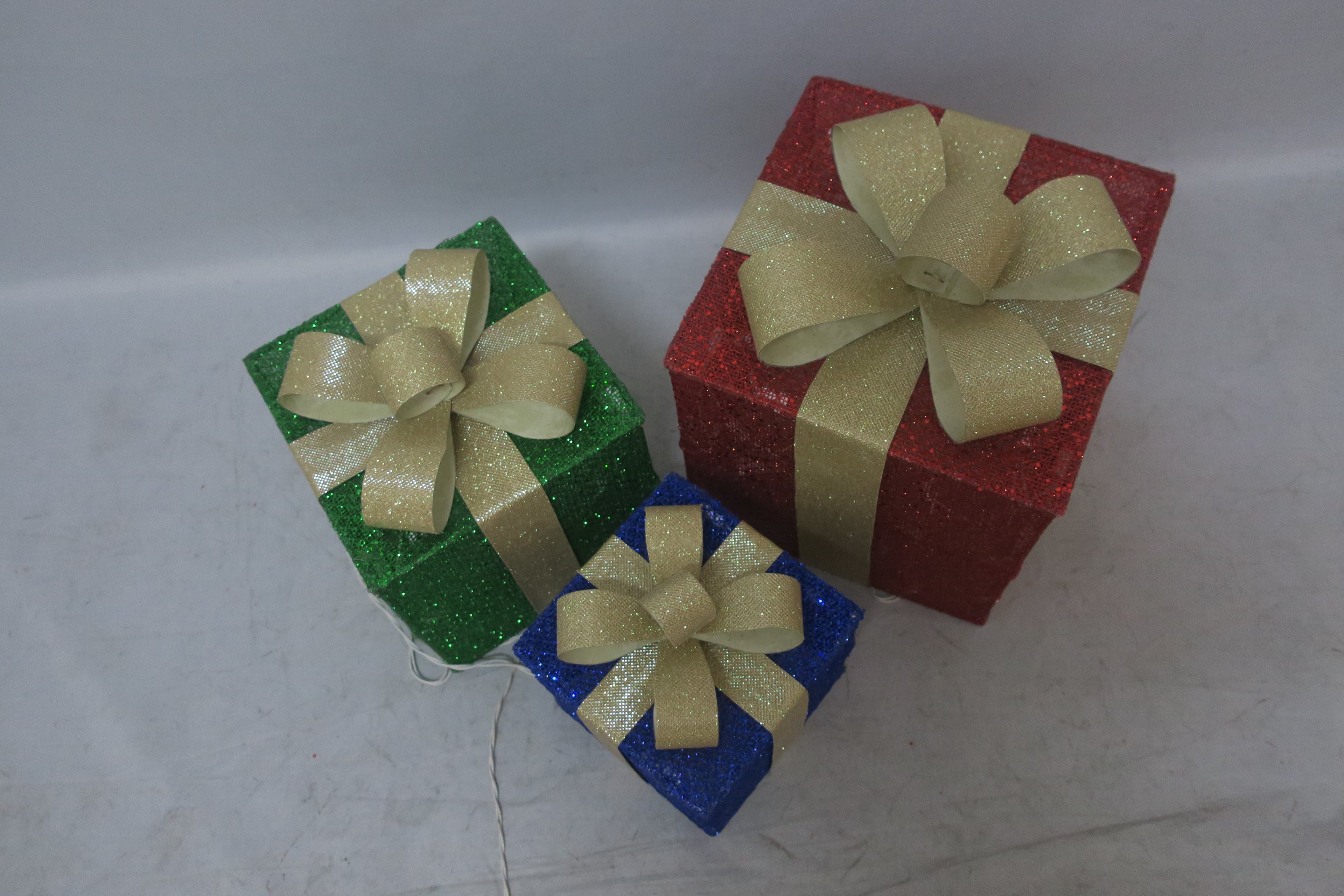 Set of 3 Lighted Gift Boxes (10/12/14") with 70 LEDs