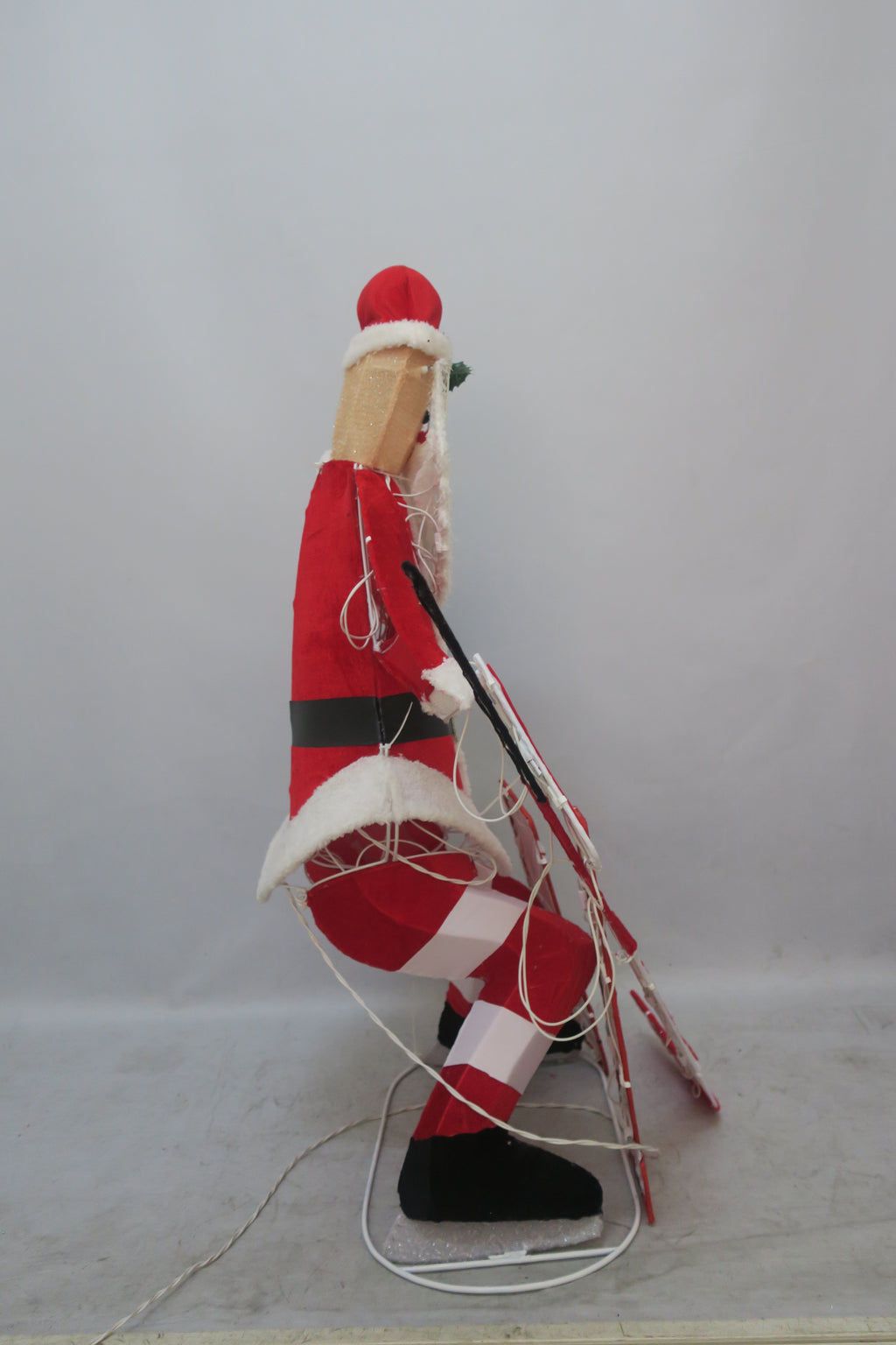 39-inch 100-light fabric-wrapped hockey husband decoration