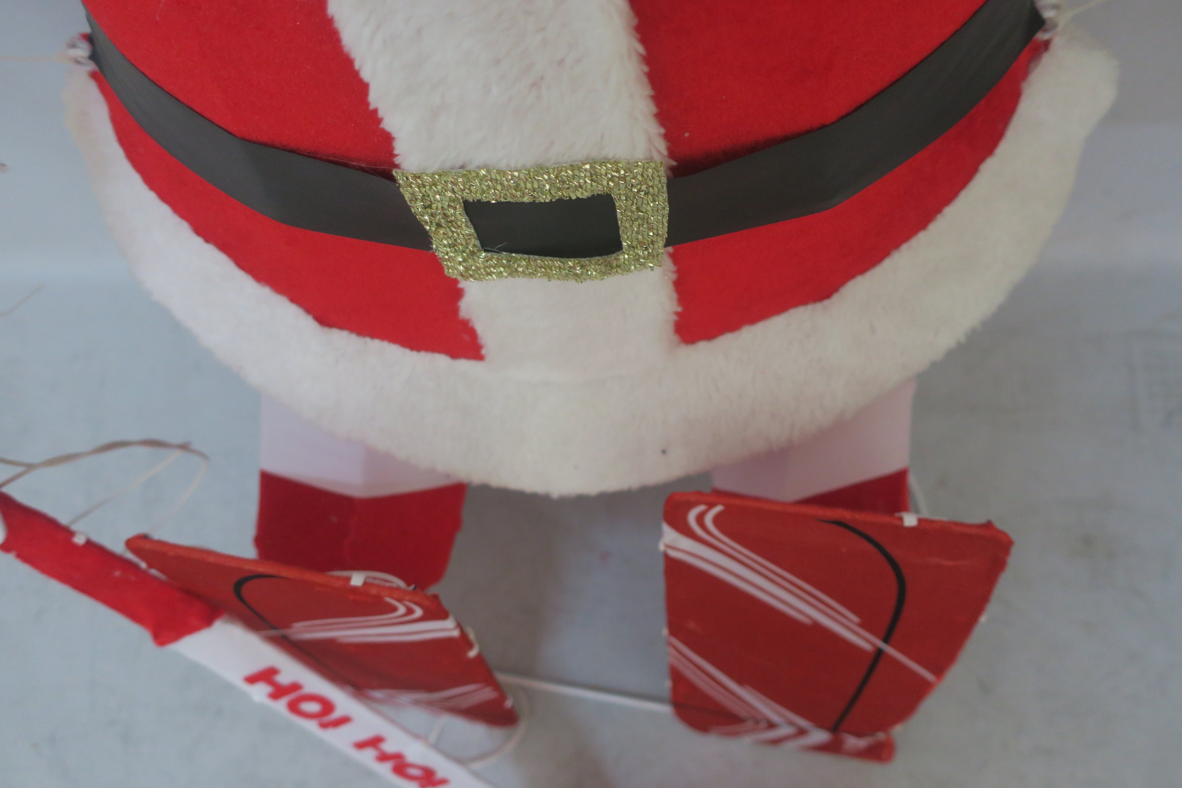 39-inch 100-light fabric-wrapped hockey husband decoration
